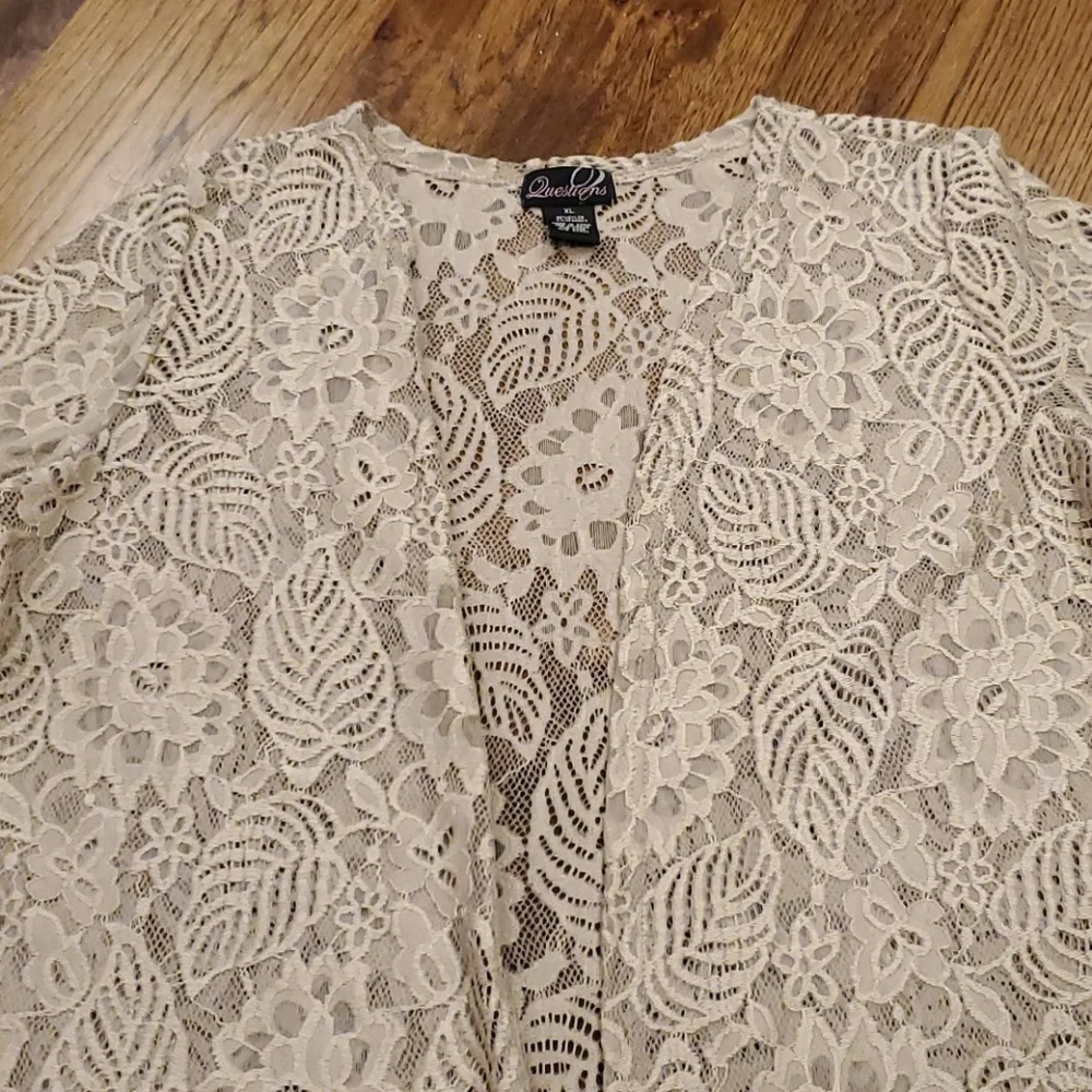 Womens beige lace kimono with fringe size XL